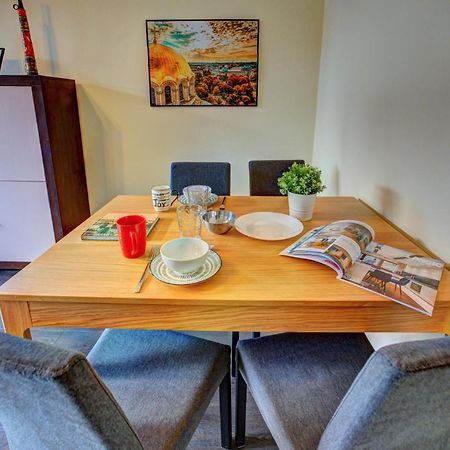 1Bd Nest In The Heart Of A Traditional Sofia Luaran gambar