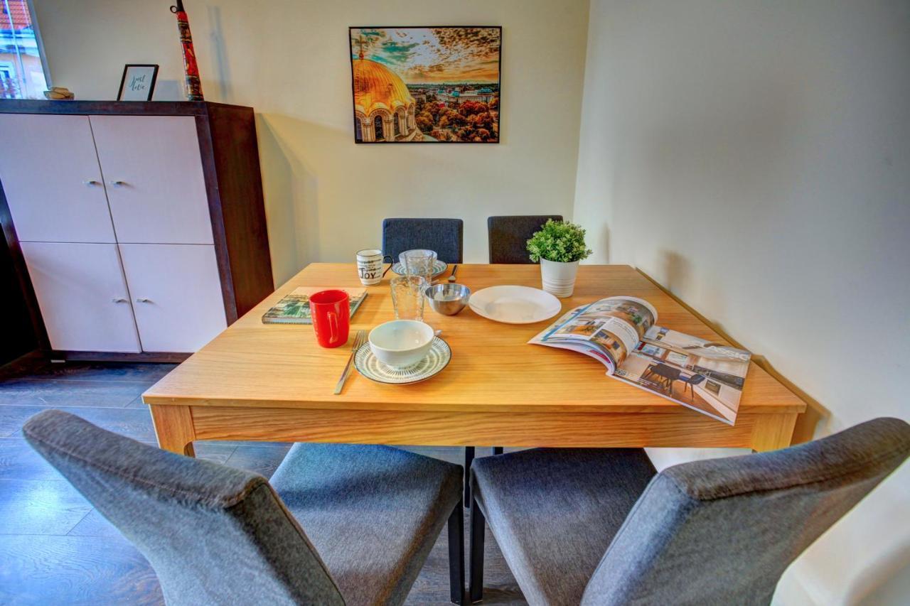 1Bd Nest In The Heart Of A Traditional Sofia Luaran gambar